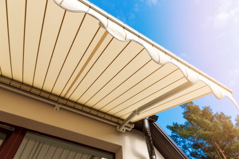 Retractable Awning Replacement in Napa, CA