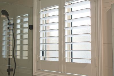 Shutter Reattachment in Overland Park, KS